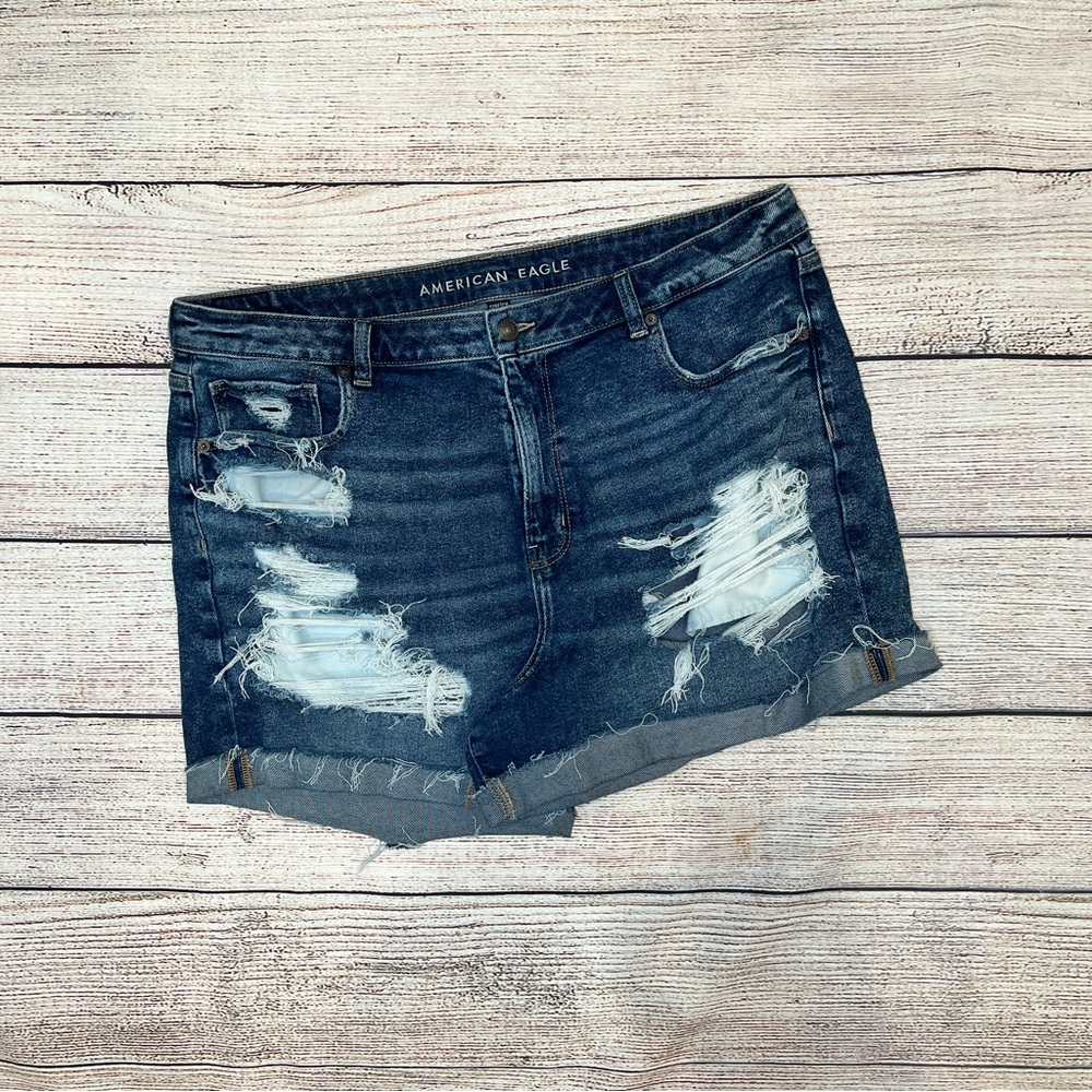 AEO High Rise Mom Jean Shorts